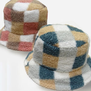 COLOR BLOCK PLUSH BUCKET HAT